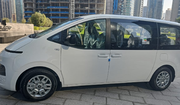 Hyundai Staria 2025 for rent in dubai